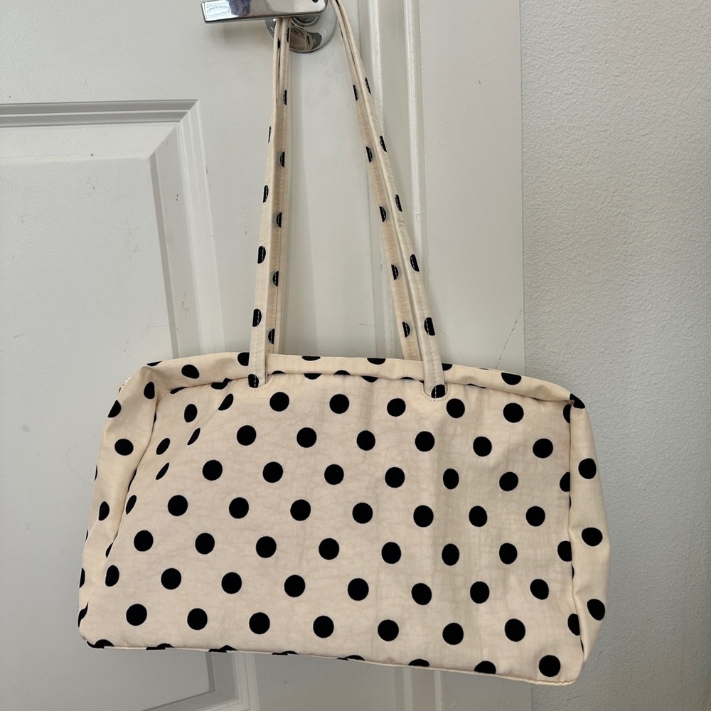 BAGGU Cream Polka Dot Medium Bowler - Picture 2 of 4